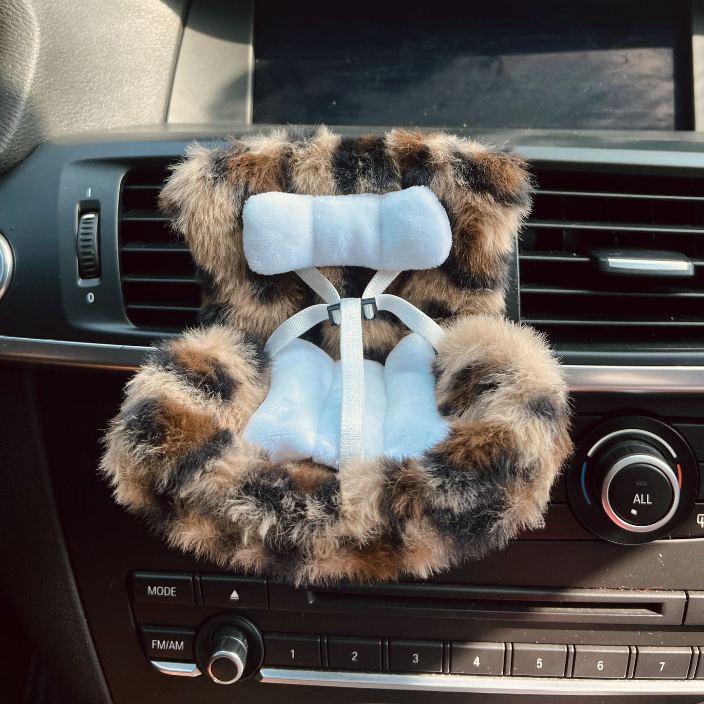 Brown Leopard Print Labubu Mini Fur Car Seat Air Vent Mounted Fur Seat