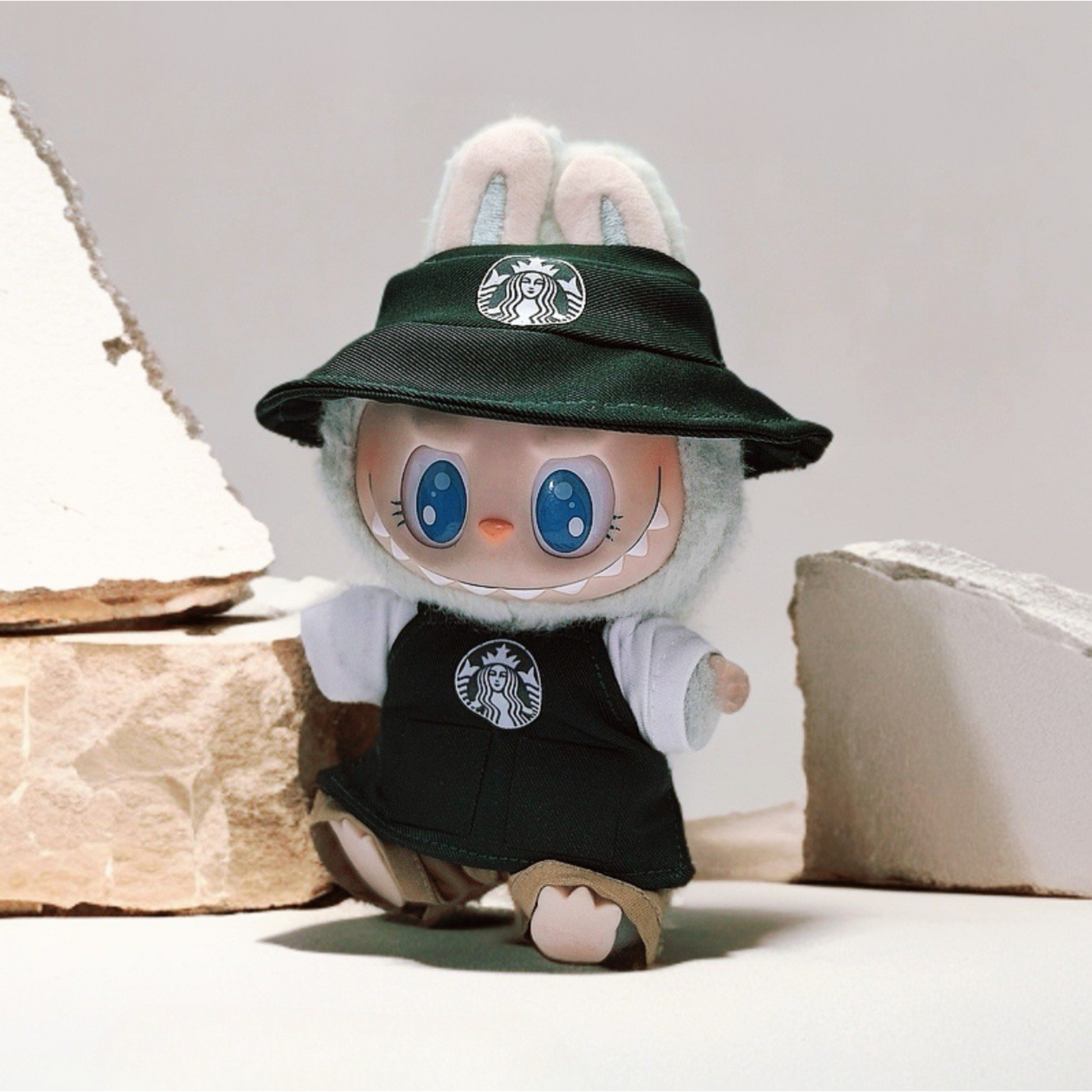 Labubu with 4-piece starbucks uniform no Shoes
