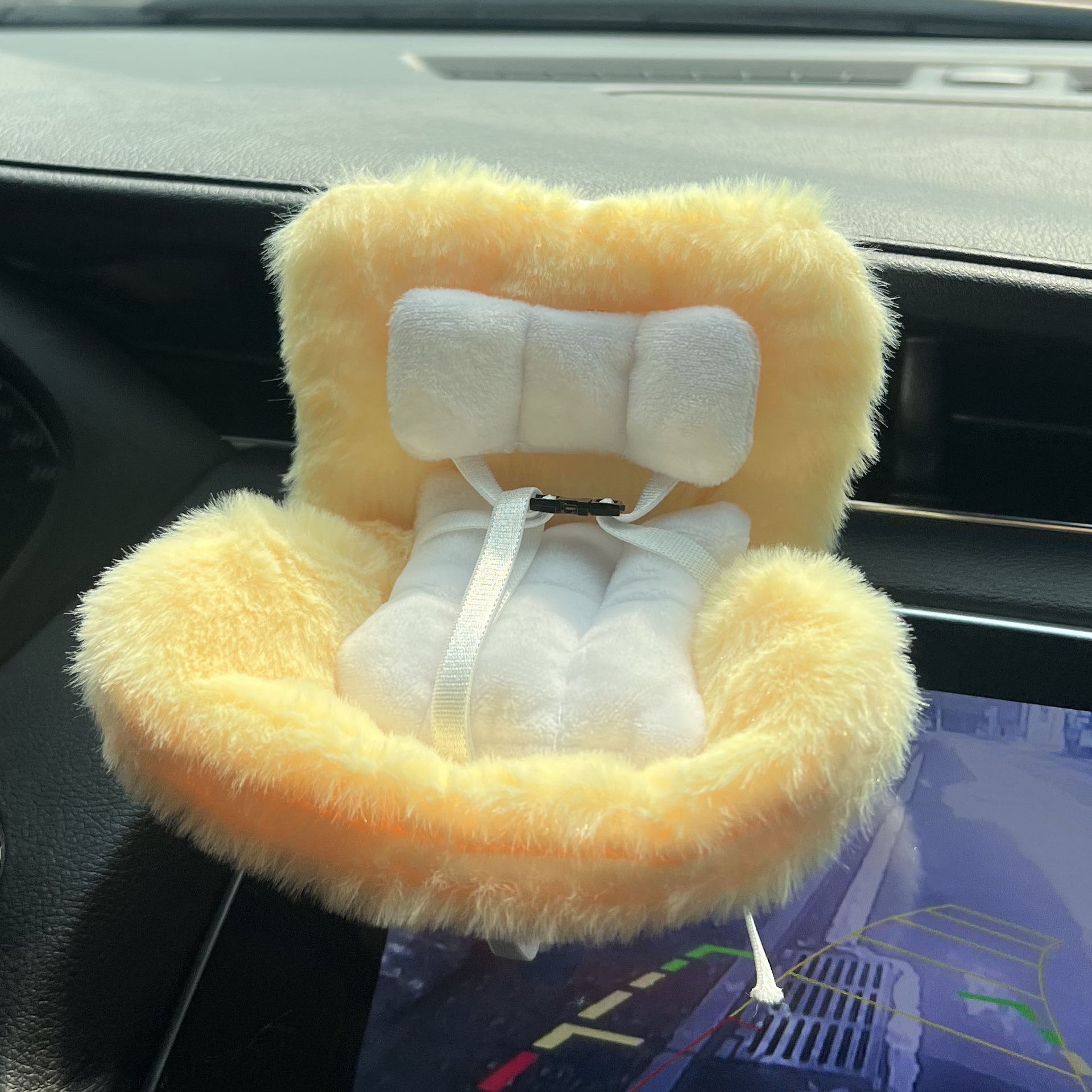 Light Yellow Labubu Mini Fur Car Seat Air Vent Mounted Fur Seat